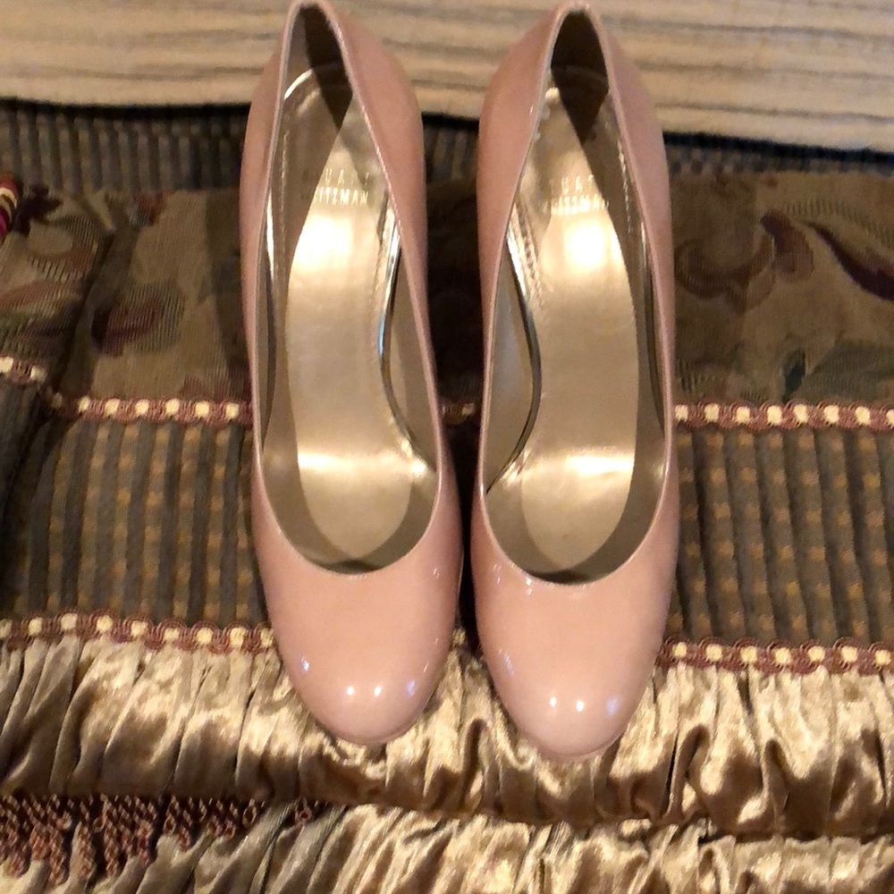 Stuart Weitzman nude pumps